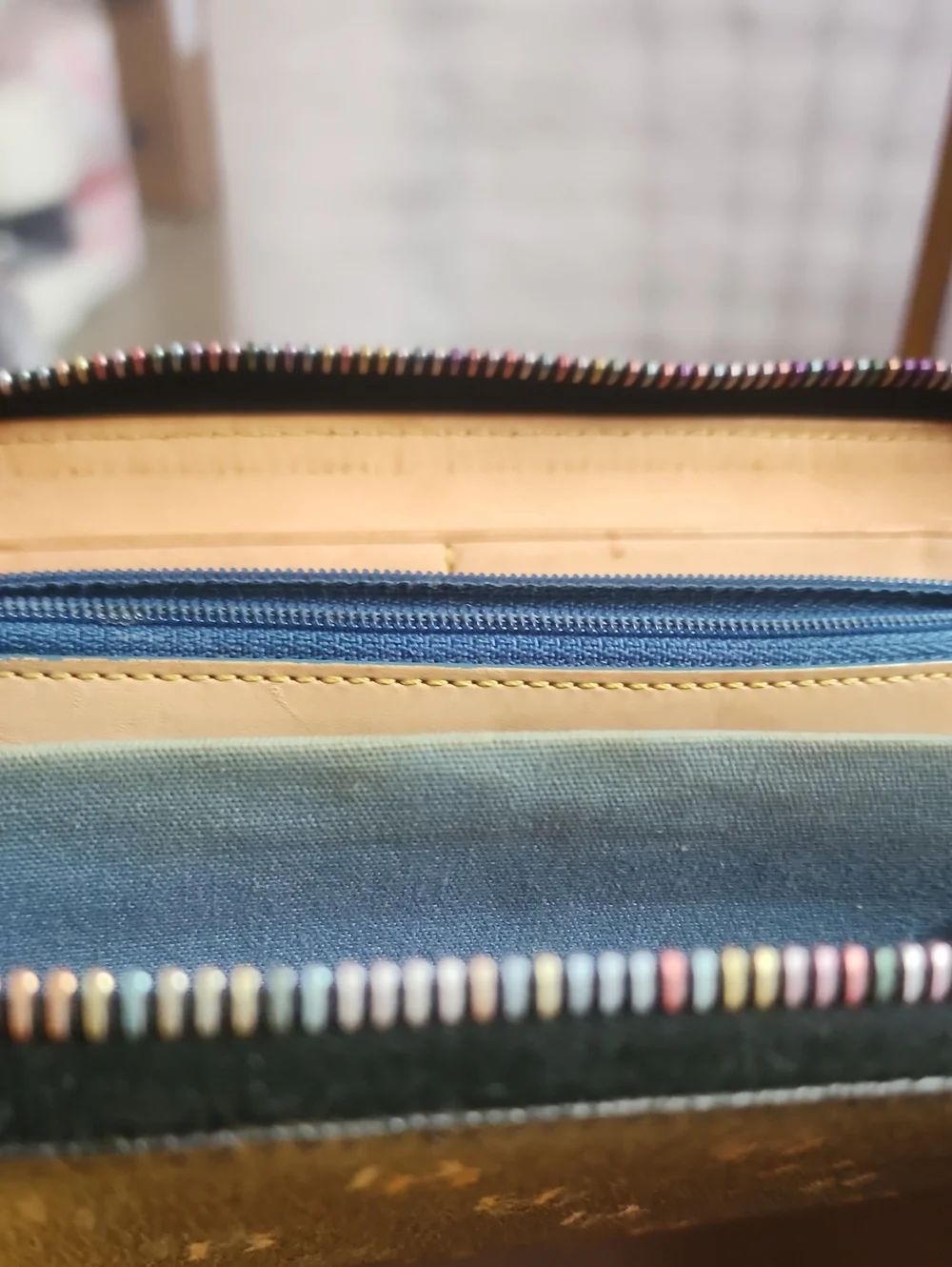 Dooney & Bourke dooney full